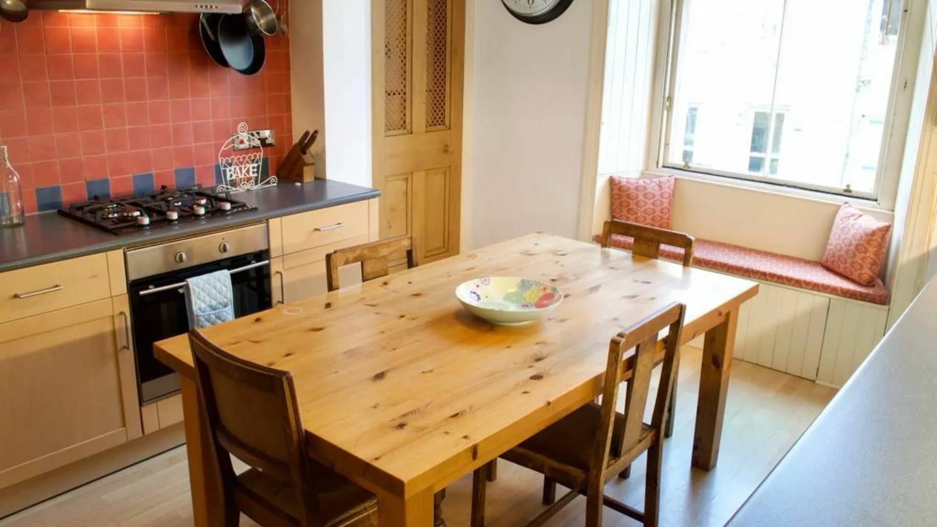 2 Bedroom Flat Near The Kings Theatre Edinburgh Apartment