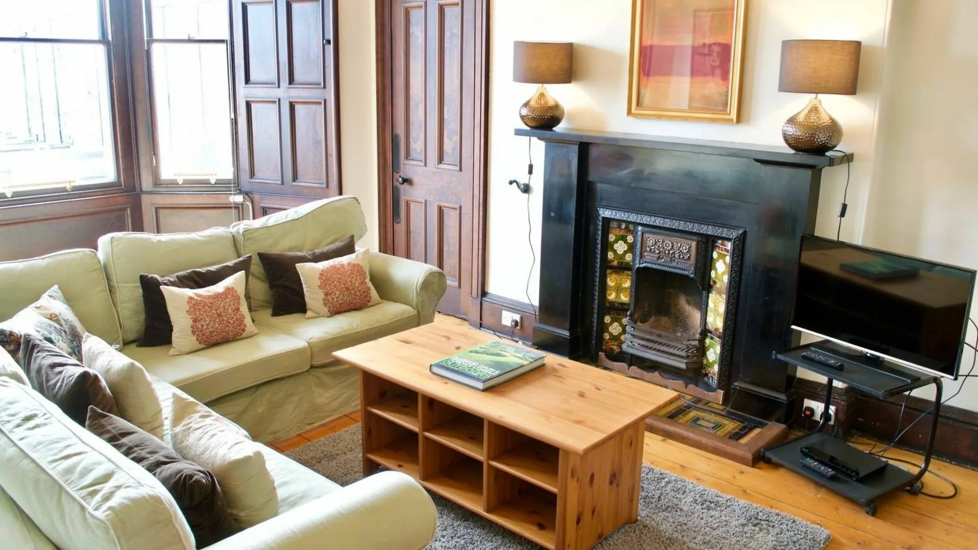 2 Bedroom Flat Near The Kings Theatre Edinburgh 0*,  United Kingdom